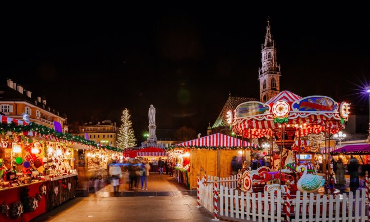 Christmas market in Bolzano, Italy. European Christmas Markets.